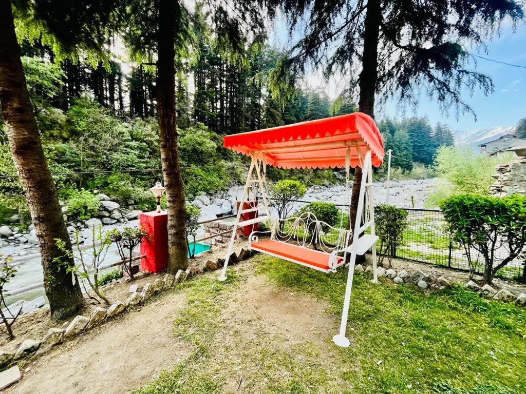 Nadi Kinare , Mall Road - A Riverside M 62305-50300 3* Manali (Himachal Pradesh)